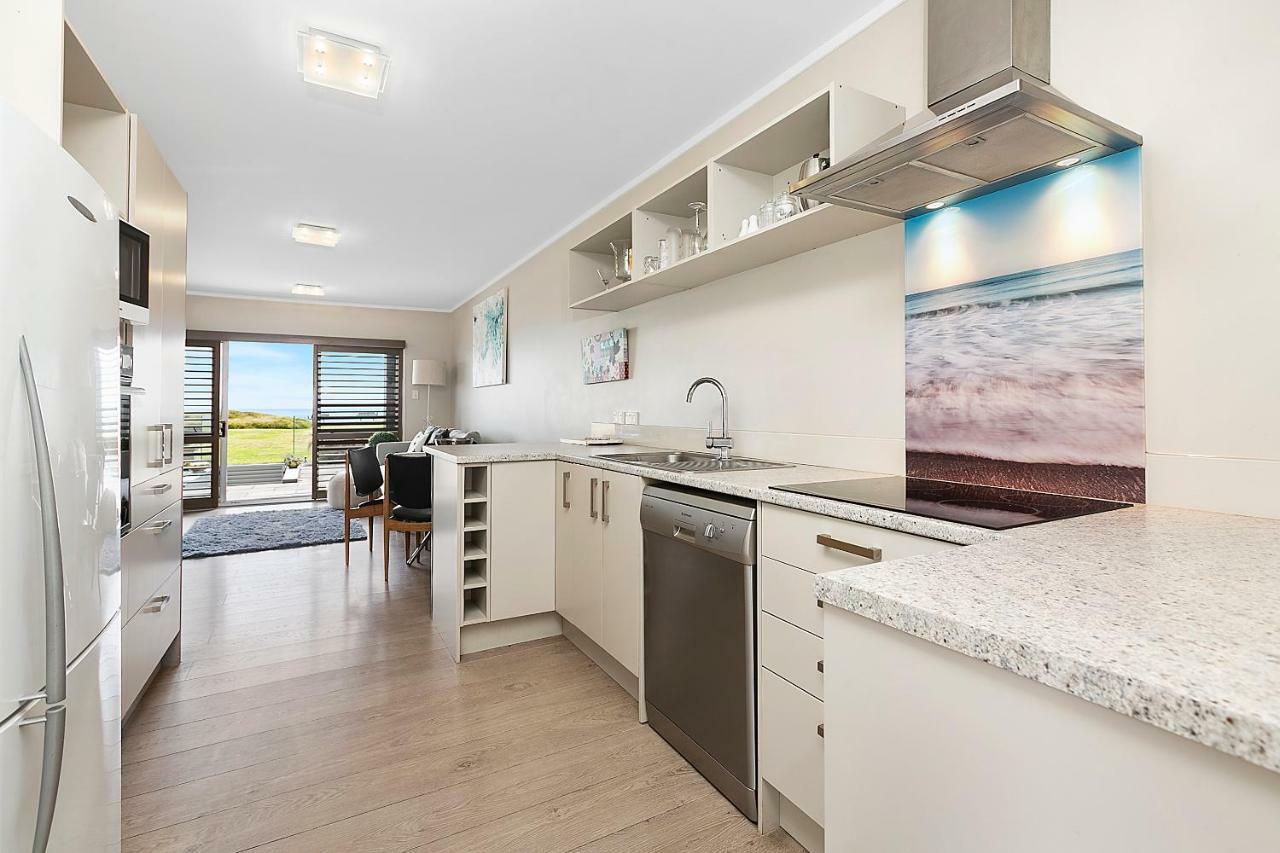 Апартаменты Beachfront Location Маунт-Маунгани Экстерьер фото