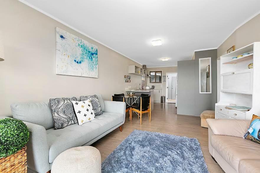 Апартаменты Beachfront Location Маунт-Маунгани Экстерьер фото